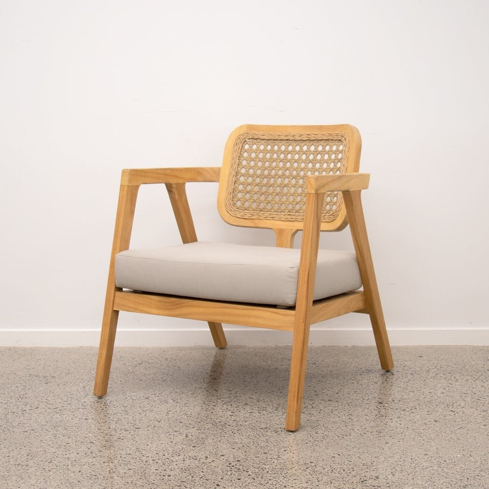 Oskar Outdoor Armchair