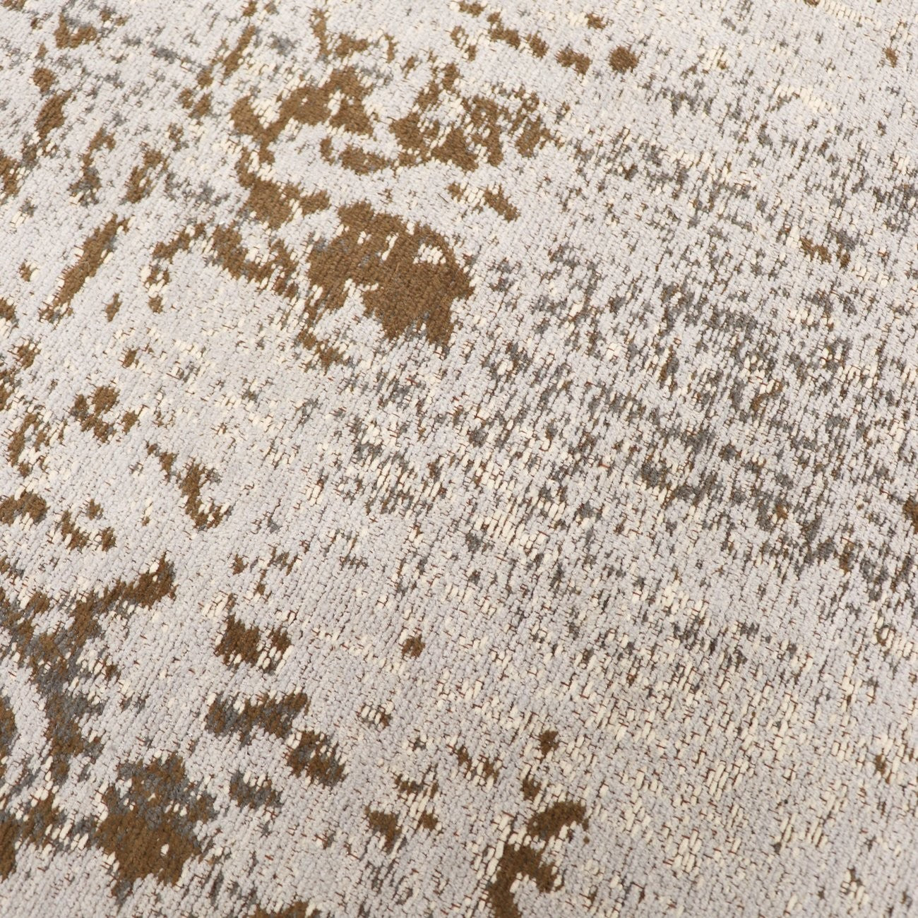 Adonis Rug Swiss