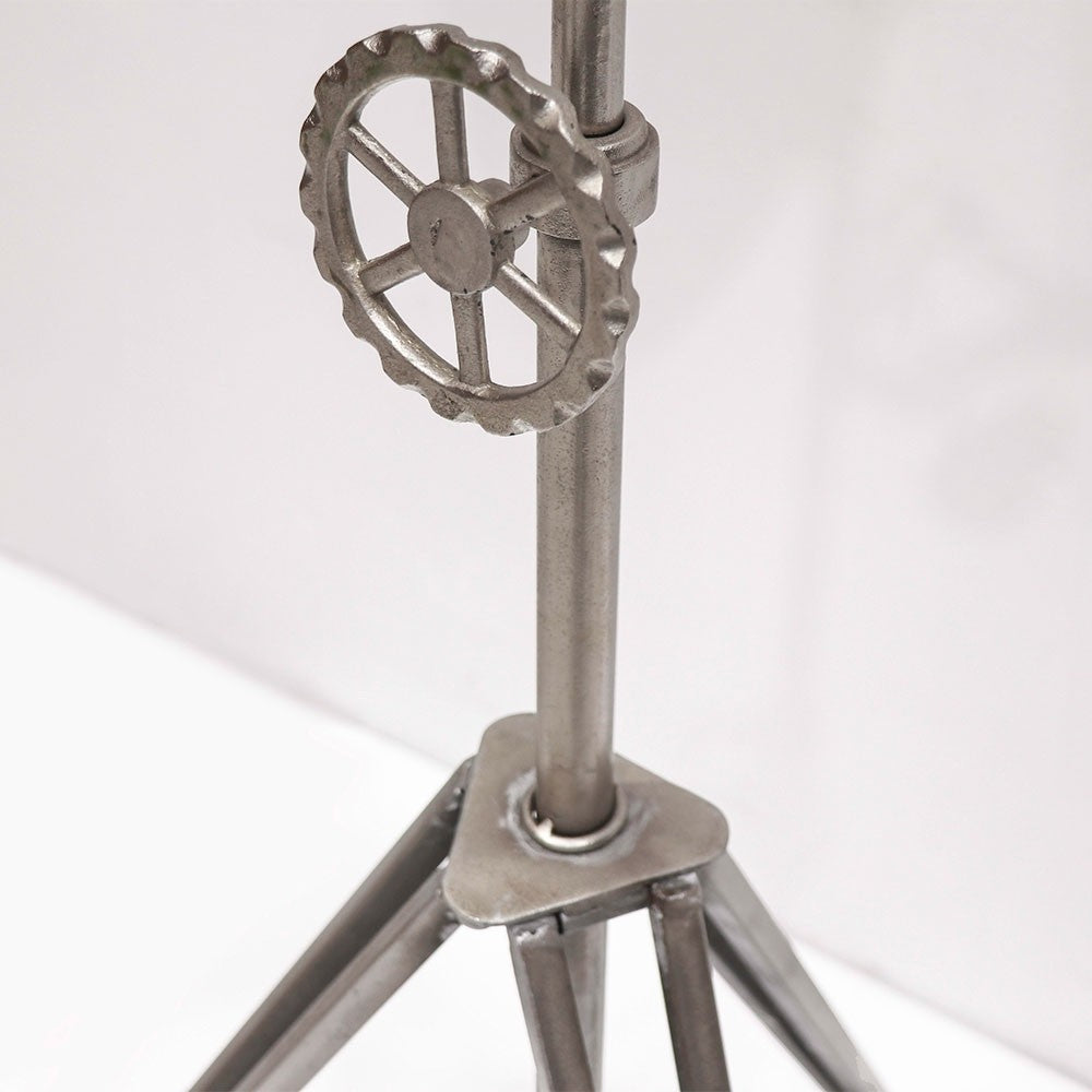 Chandri Metal Lamp - Nickel