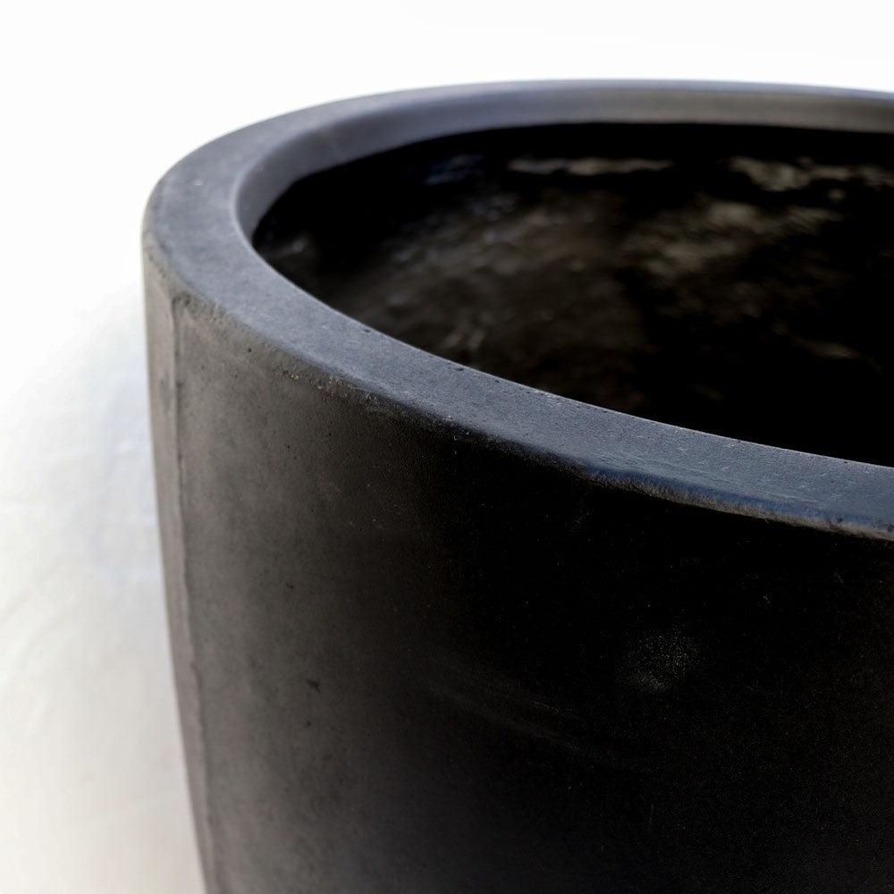 Mohaka Black Planter