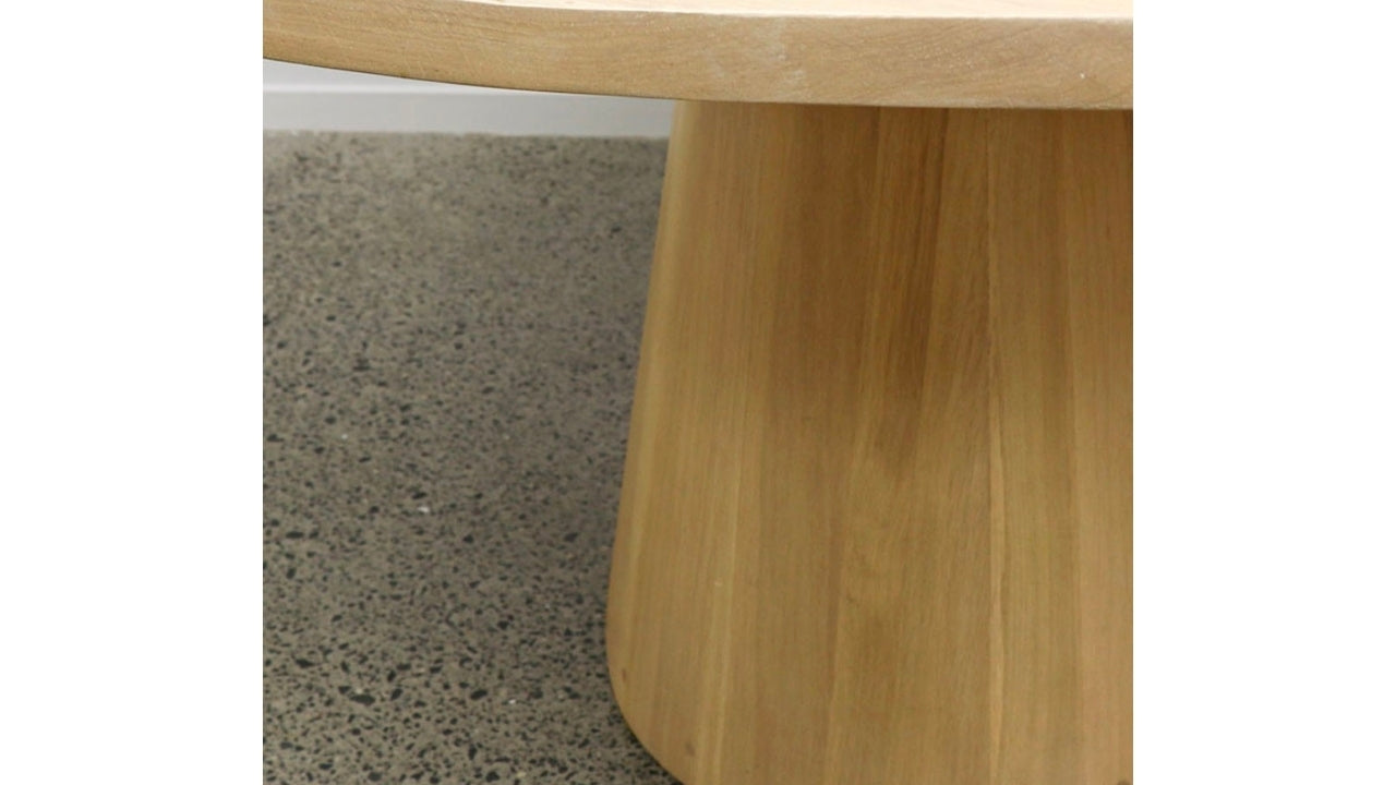 FLORIDA OAK ROUND DINING TABLE - CONE