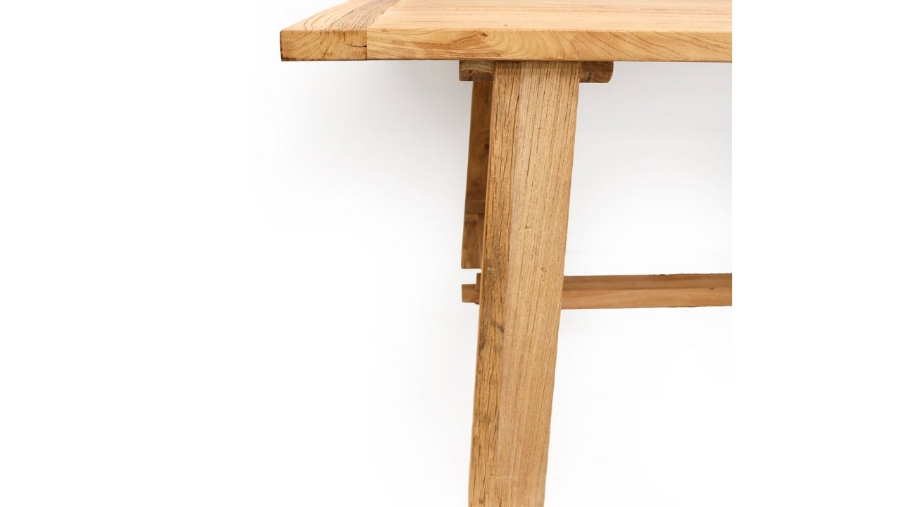 PARQ DINING TABLE NATURAL 220CM