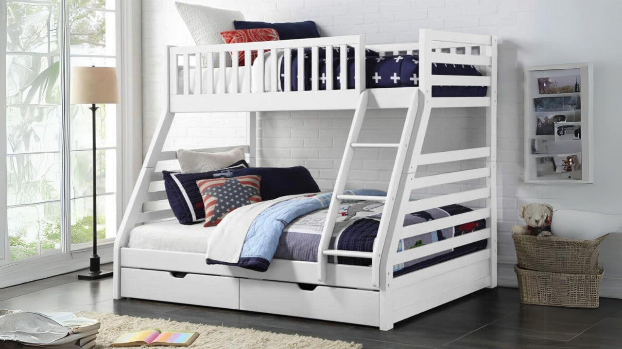 Steve Triple Bunk Bed
