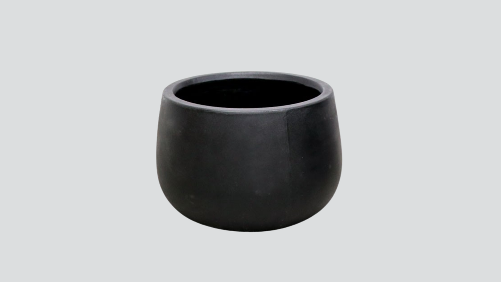 Ahuriri Black Planter - Medium