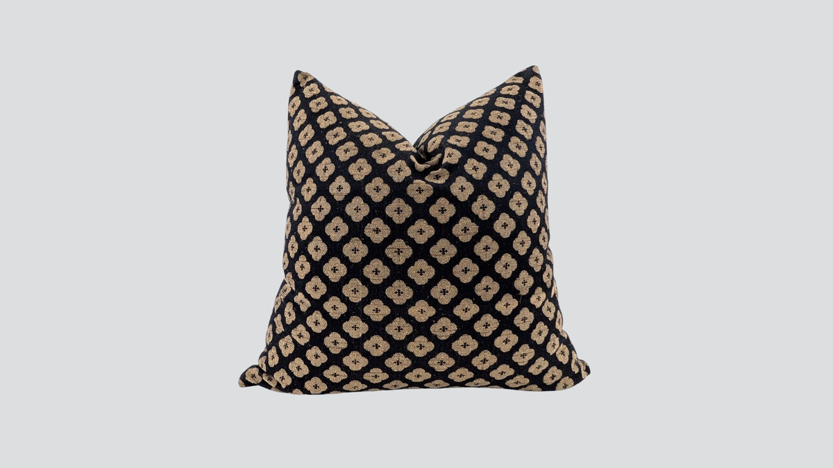 Cushion cover - cymbal black & gold