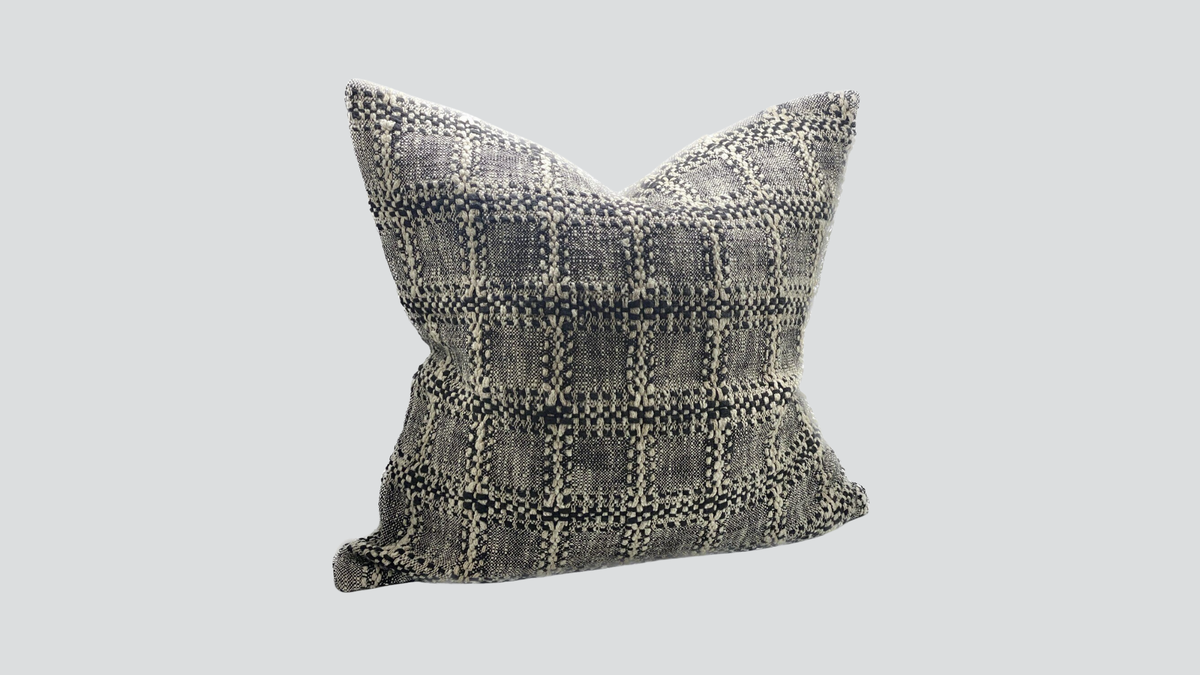 Linen cushion cover - black